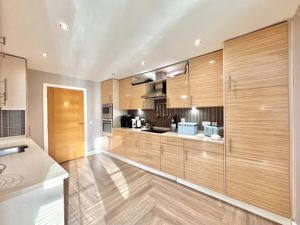 Photo 1- click for photo gallery